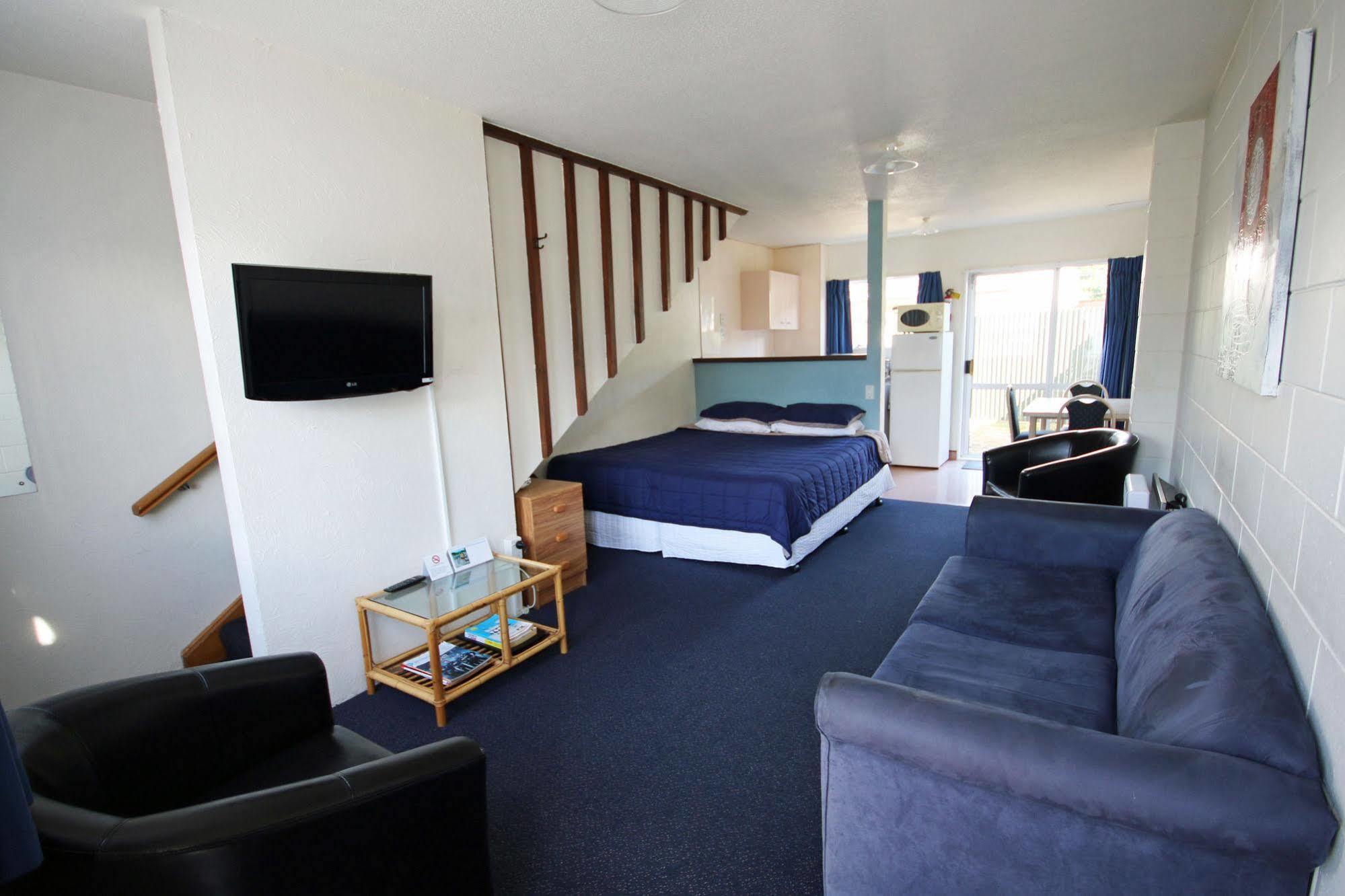 Midway Pacifica Lodge Lower Hutt Exterior foto